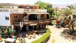 Гостиница Deep Blue Divers Hostel Dahab  Дахаб